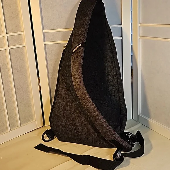 Swissgear Heather Monosling - Picture 2 of 4